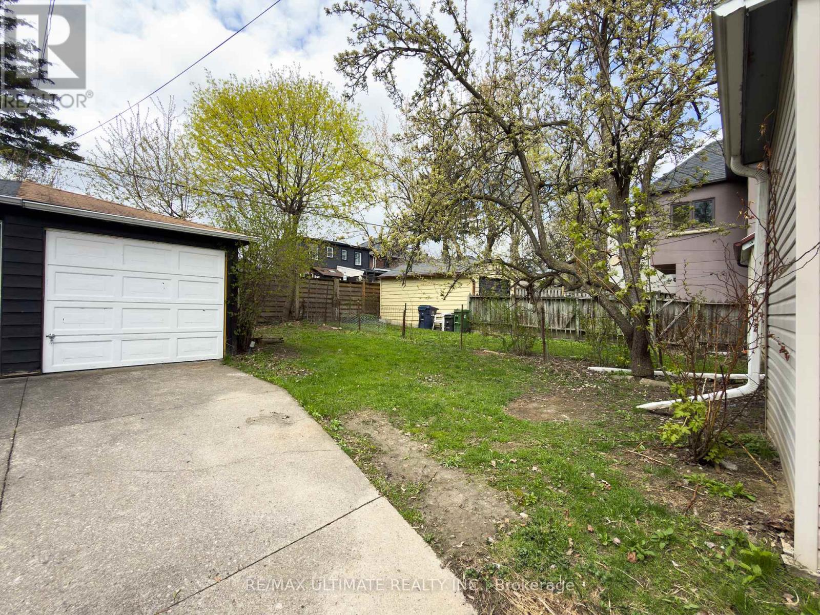 46 Lorindale Avenue, Toronto, Ontario  M5M 3C2 - Photo 31 - C13117172