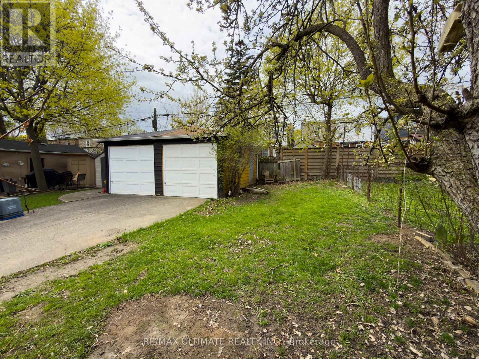 46 Lorindale Avenue, Toronto, Ontario  M5M 3C2 - Photo 32 - C13117172