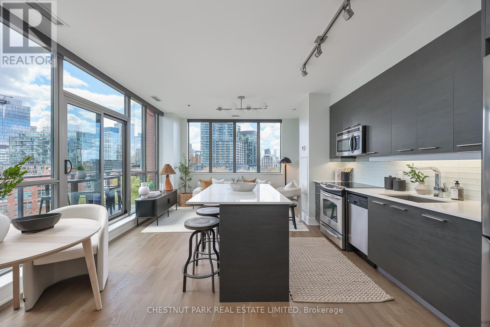 801 - 90 Trinity Street, Toronto, Ontario  M5A 0E4 - Photo 3 - C13117188