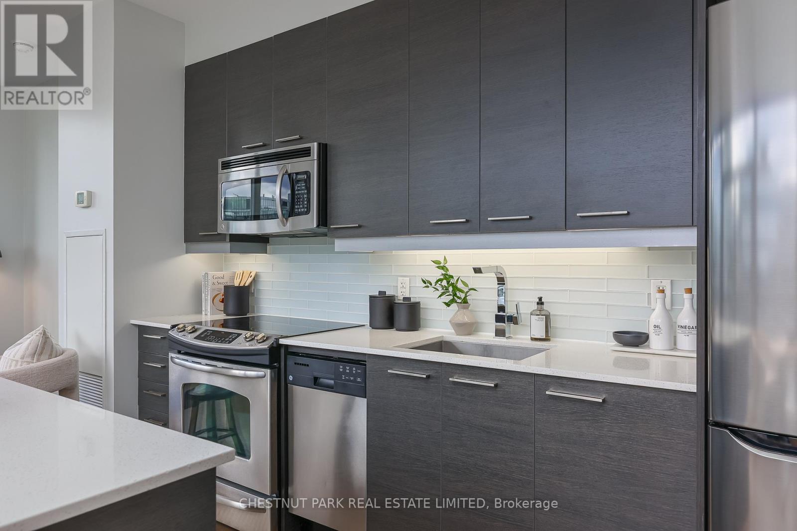 801 - 90 Trinity Street, Toronto, Ontario  M5A 0E4 - Photo 7 - C13117188