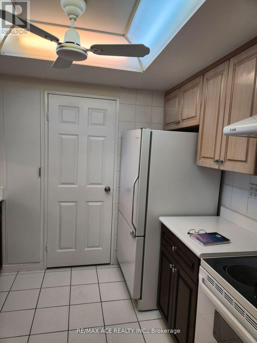 1609 - 1555 Finch Avenue E, Toronto, Ontario  M2J 4X9 - Photo 6 - C13117244