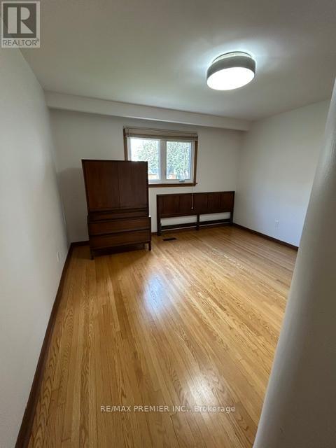 19 Sandbourne Crescent, Toronto, Ontario  M2L 3A5 - Photo 16 - C13117420