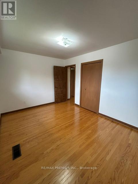 19 Sandbourne Crescent, Toronto, Ontario  M2L 3A5 - Photo 19 - C13117420