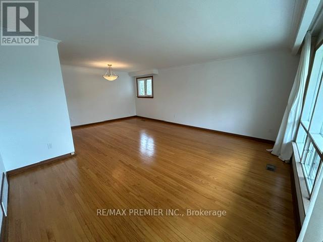 19 Sandbourne Crescent, Toronto, Ontario  M2L 3A5 - Photo 26 - C13117420