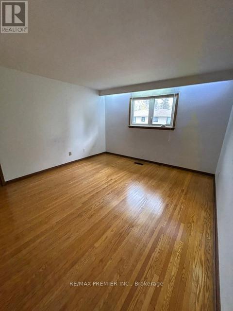 19 Sandbourne Crescent, Toronto, Ontario  M2L 3A5 - Photo 28 - C13117420