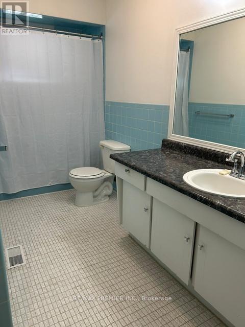 19 Sandbourne Crescent, Toronto, Ontario  M2L 3A5 - Photo 33 - C13117420