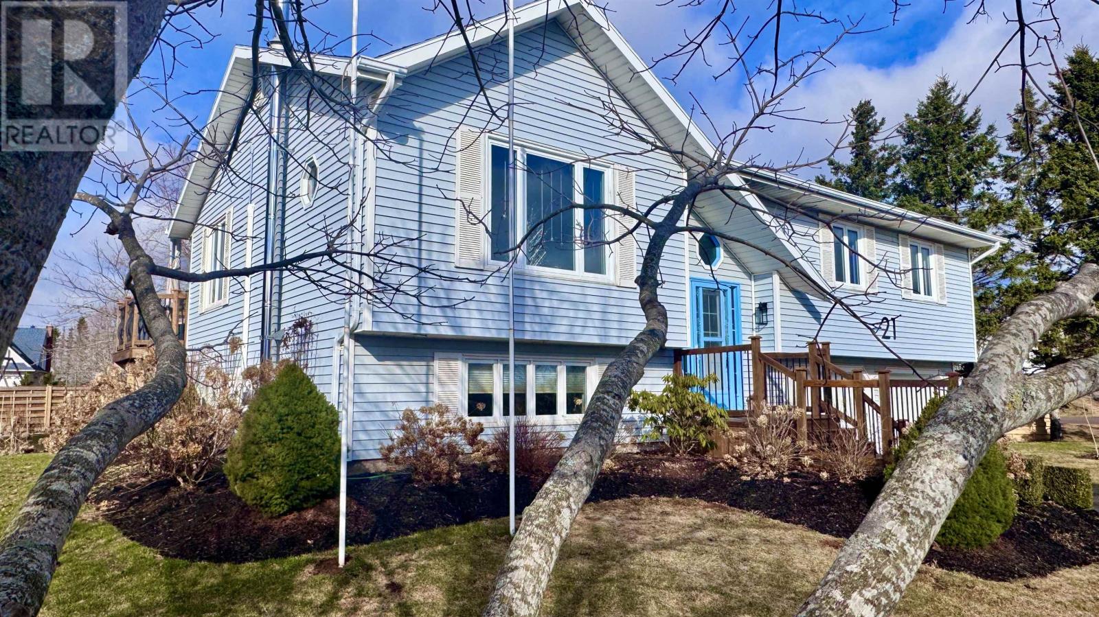 21 Sobey Drive, Cornwall, Prince Edward Island  C0A 1H3 - Photo 1 - 202601991
