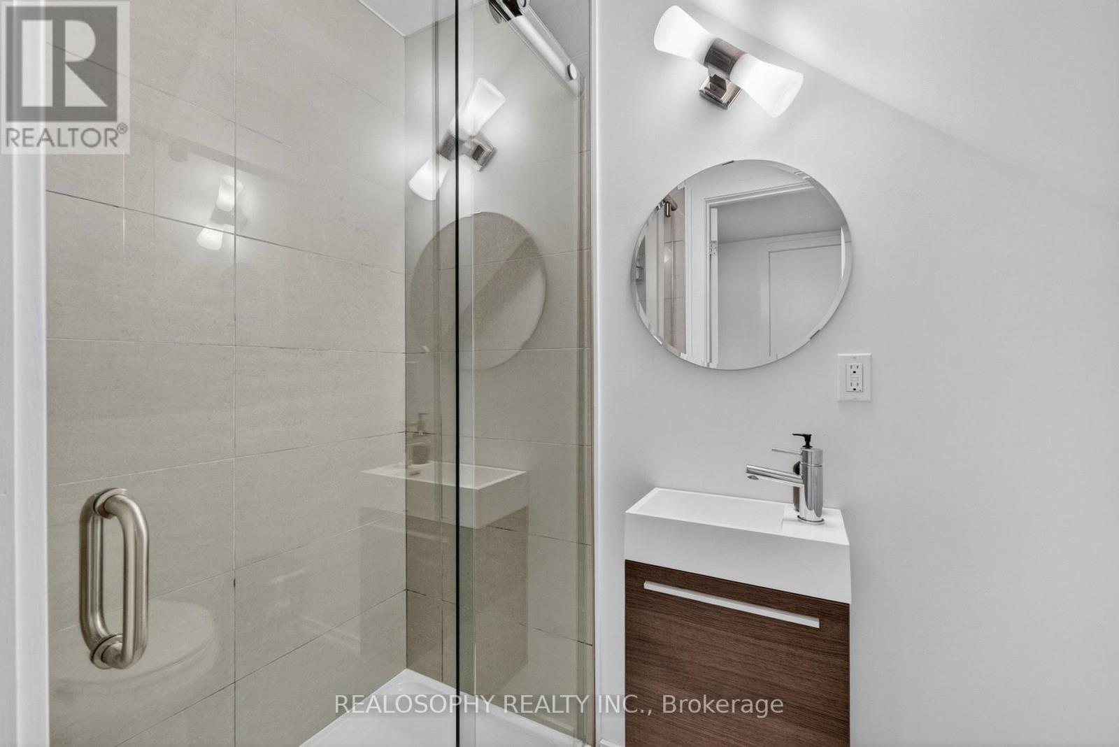 68 Prust Avenue, Toronto, Ontario  M4L 2M8 - Photo 41 - E13117248