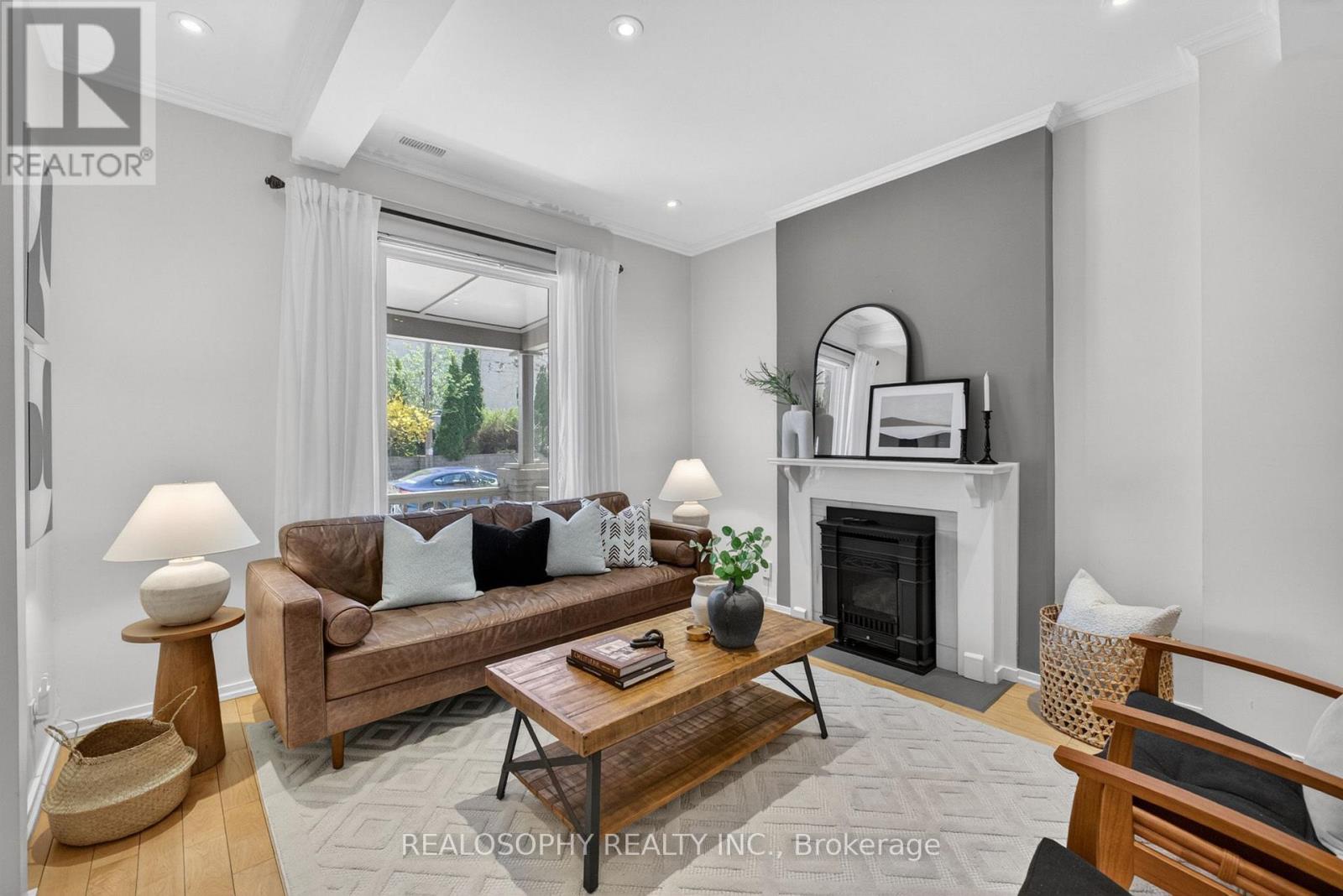 68 Prust Avenue, Toronto, Ontario  M4L 2M8 - Photo 6 - E13117248