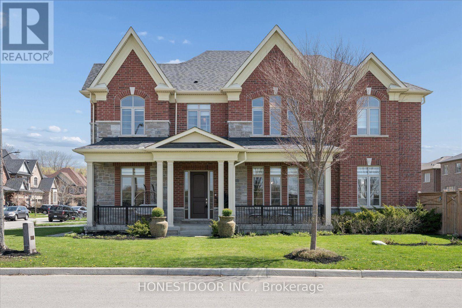 5 BLENHEIM CIRCLE, Whitby, Ontario