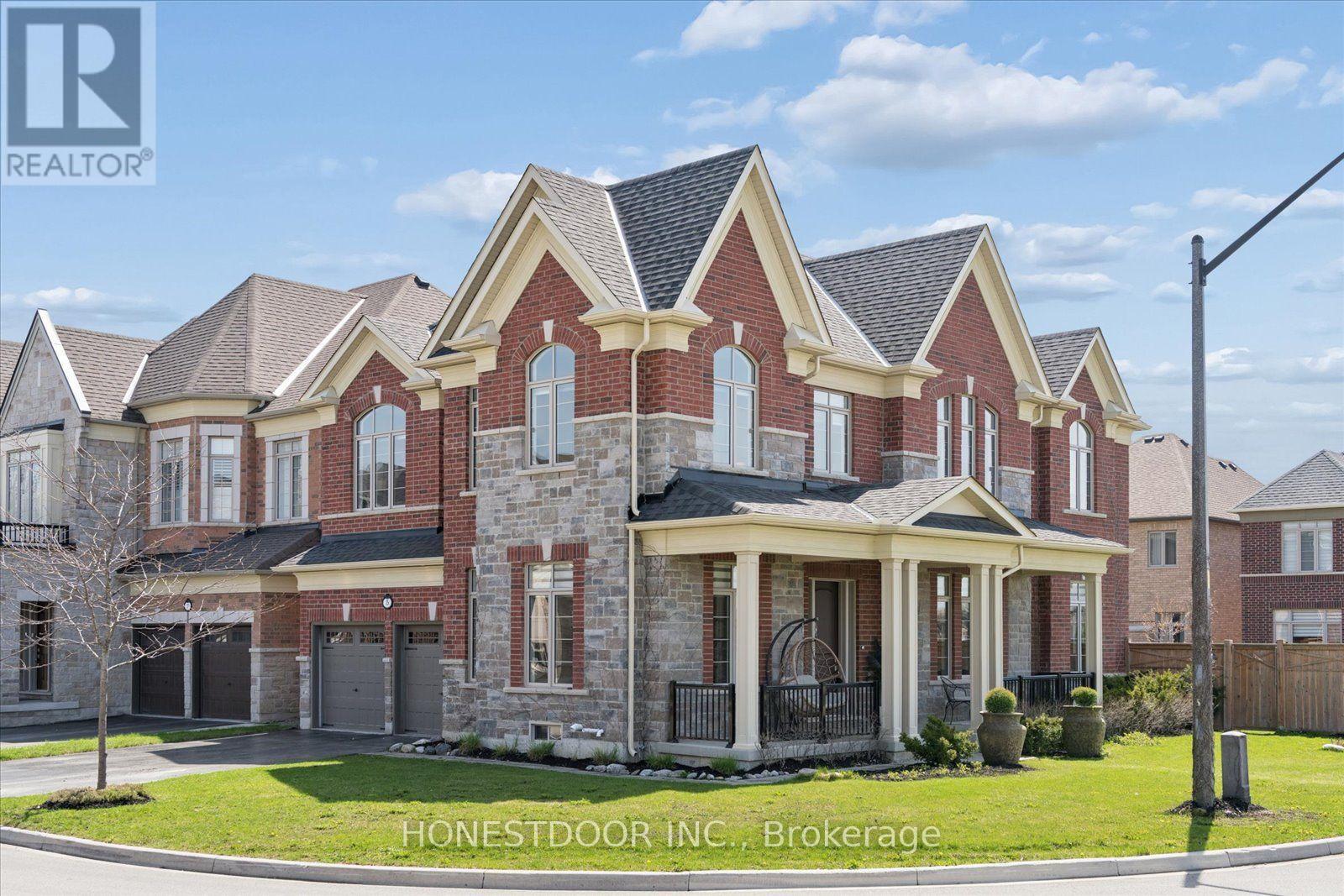 5 Blenheim Circle, Whitby, Ontario  L1P 0E3 - Photo 2 - E13117292
