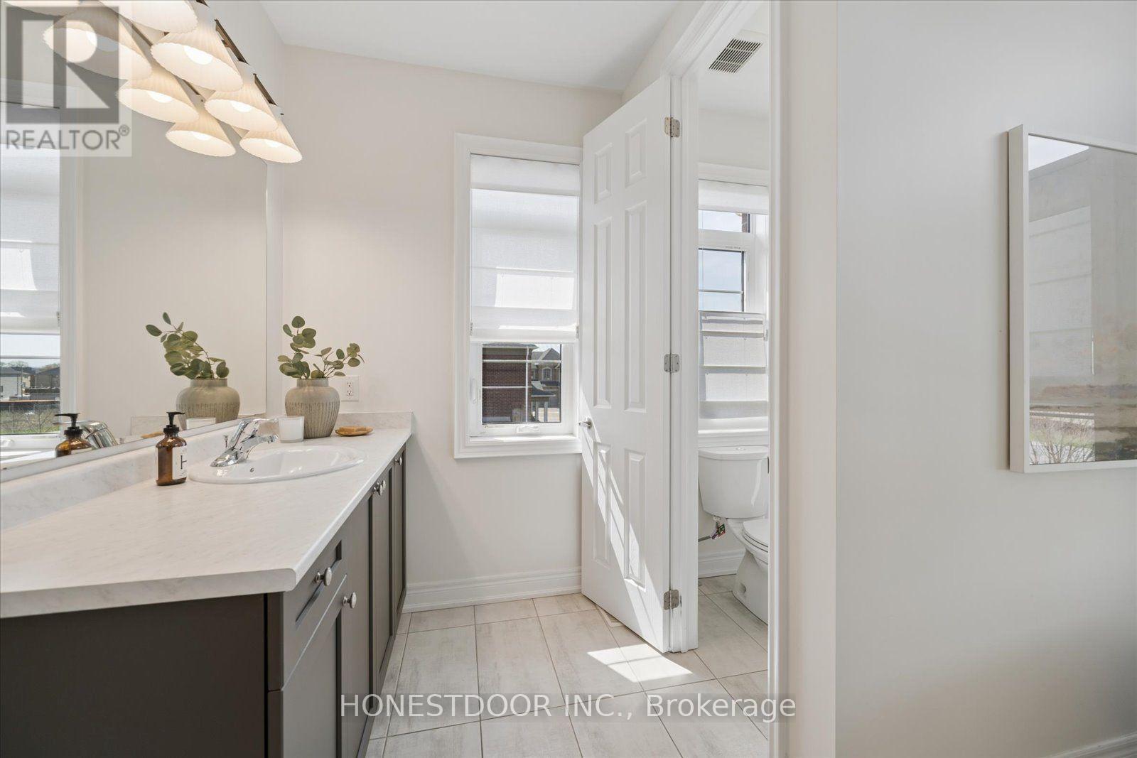 5 Blenheim Circle, Whitby, Ontario  L1P 0E3 - Photo 27 - E13117292