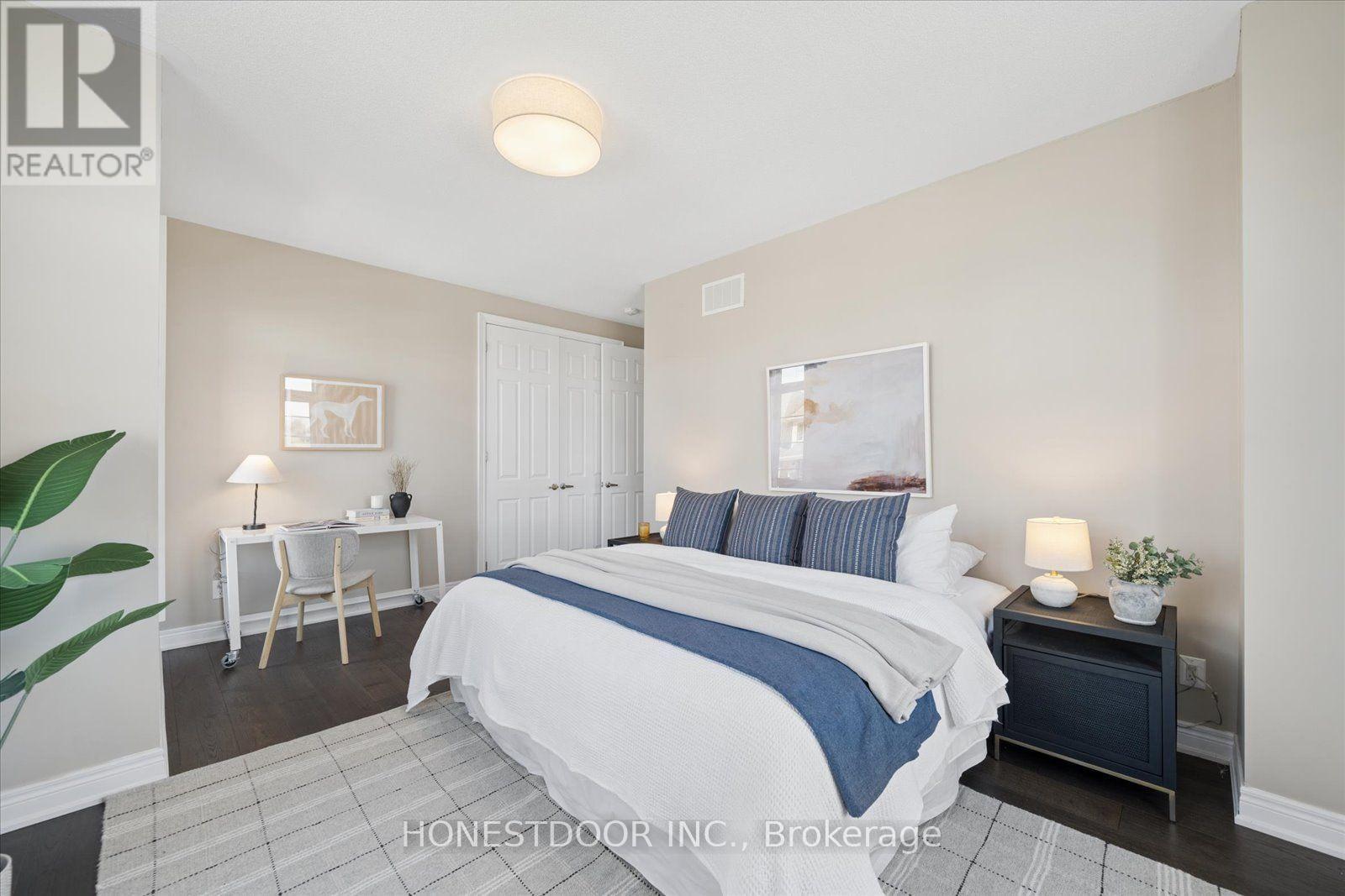 5 Blenheim Circle, Whitby, Ontario  L1P 0E3 - Photo 34 - E13117292