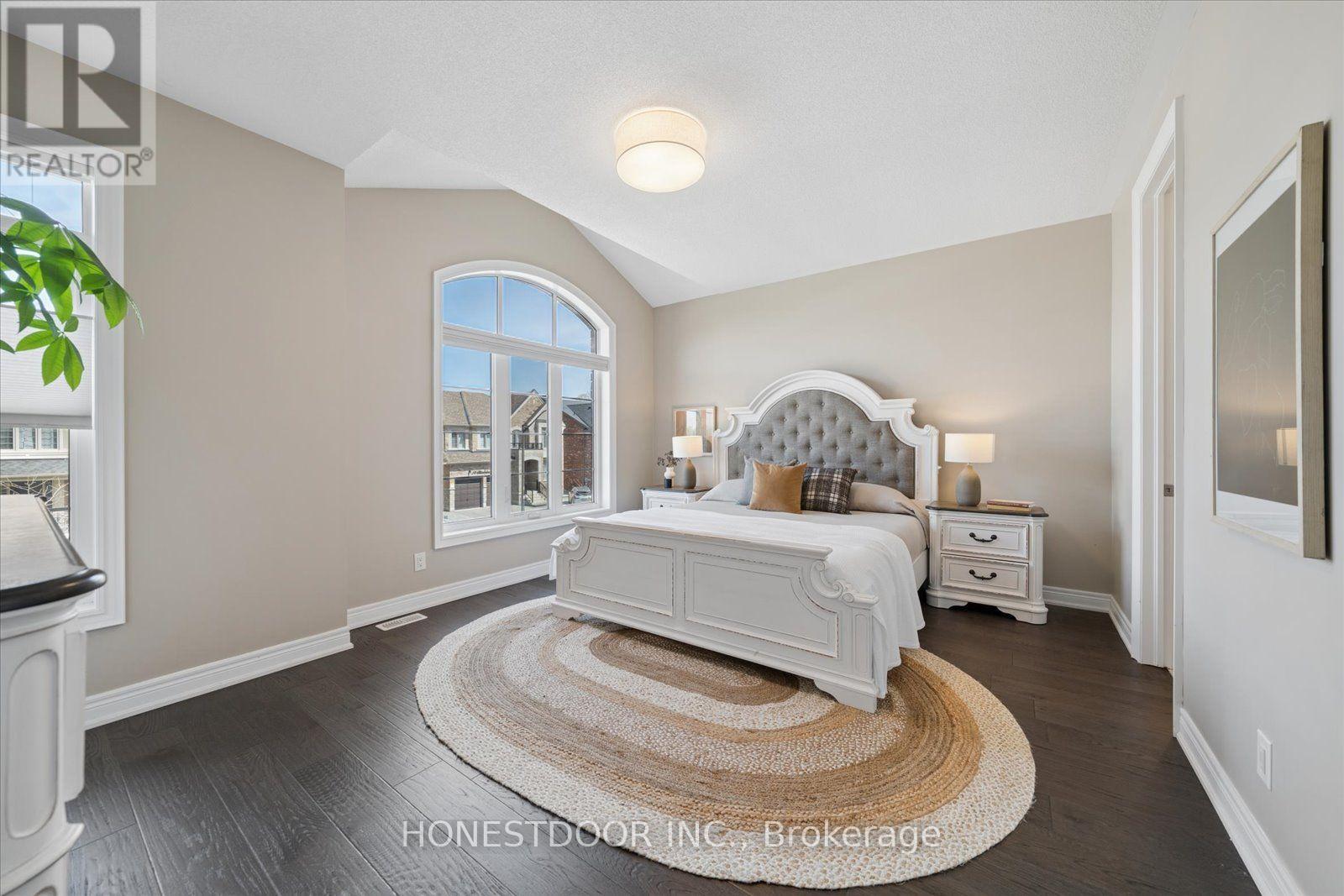 5 Blenheim Circle, Whitby, Ontario  L1P 0E3 - Photo 36 - E13117292
