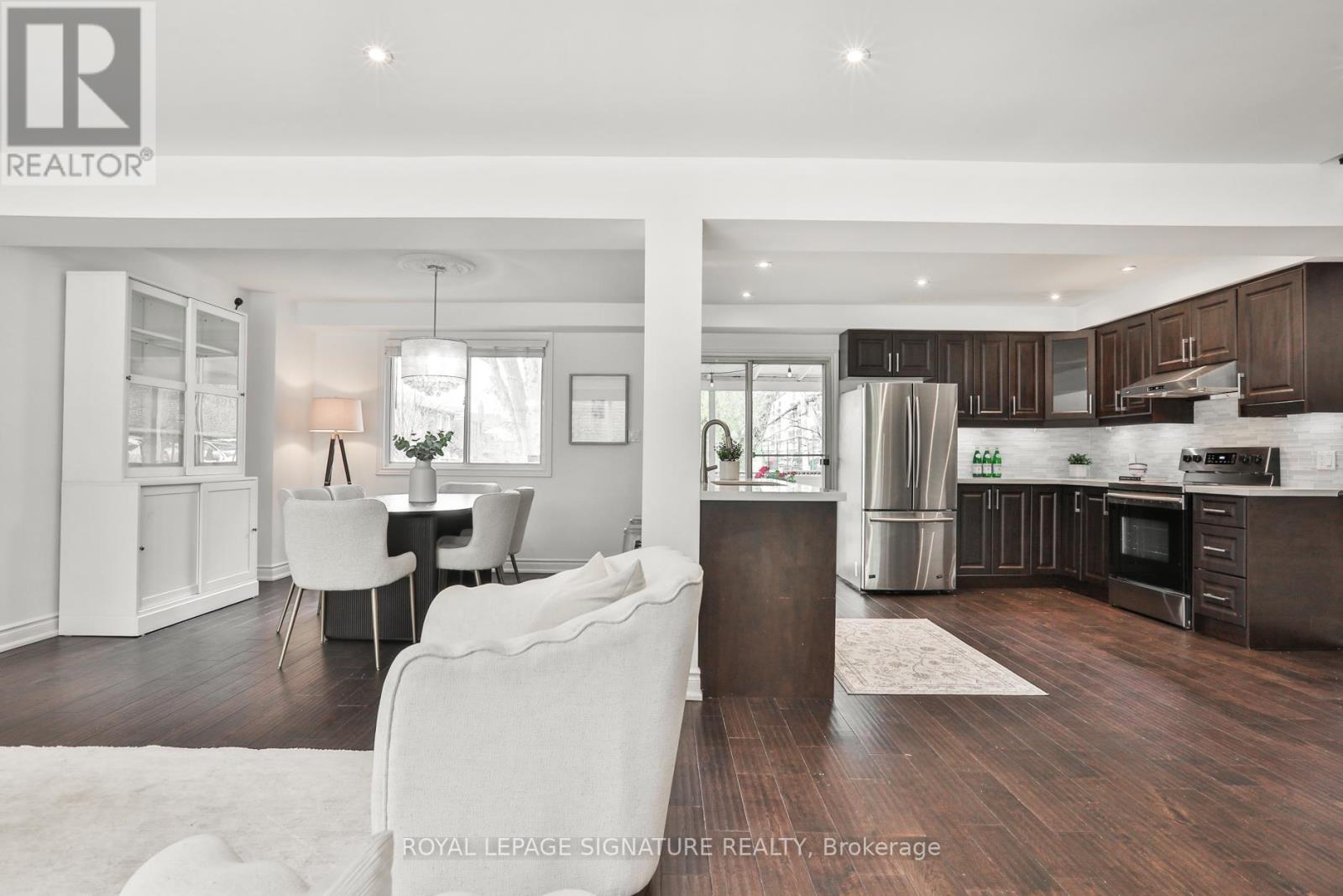 280 Gowan Avenue, Toronto, Ontario  M4J 2K6 - Photo 13 - E13117334