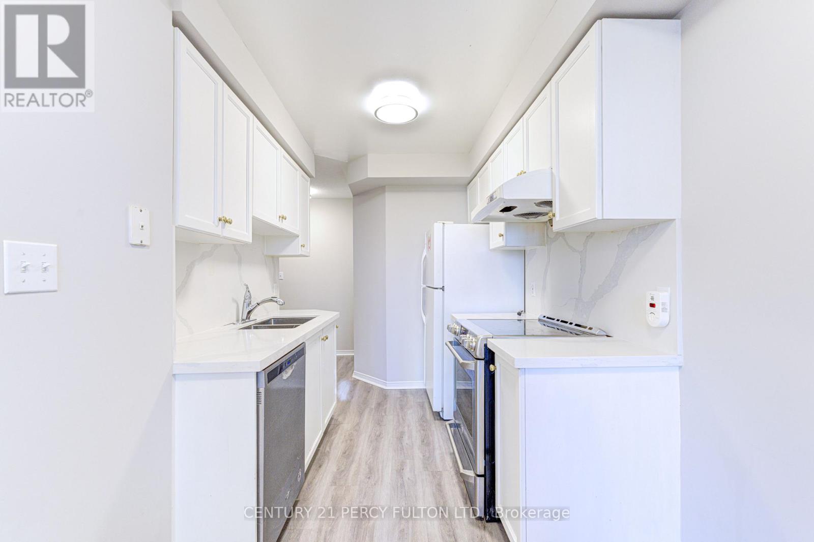 907 - 28 Rosebank Drive, Toronto, Ontario  M1B 5Z1 - Photo 13 - E13117370