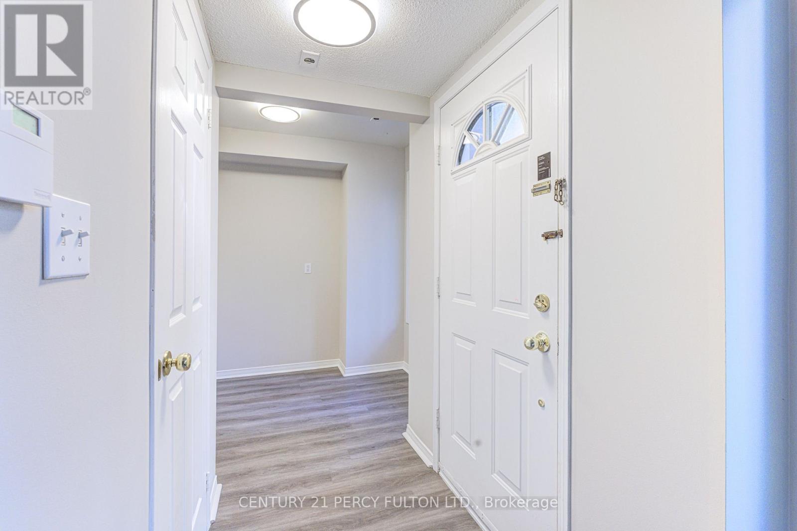 907 - 28 Rosebank Drive, Toronto, Ontario  M1B 5Z1 - Photo 5 - E13117370