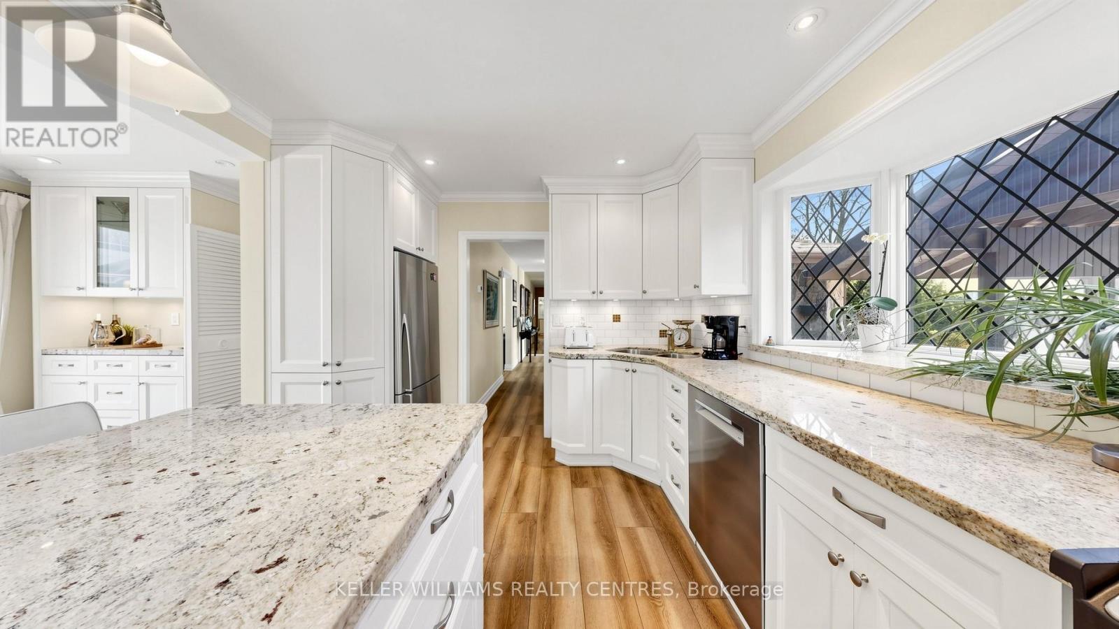 19 Lesterwood Crescent, Toronto, Ontario  M1P 3L5 - Photo 15 - E13117472