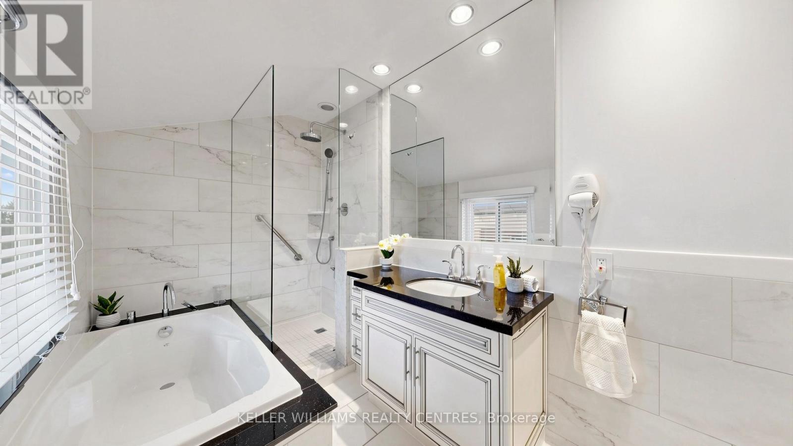 19 Lesterwood Crescent, Toronto, Ontario  M1P 3L5 - Photo 20 - E13117472
