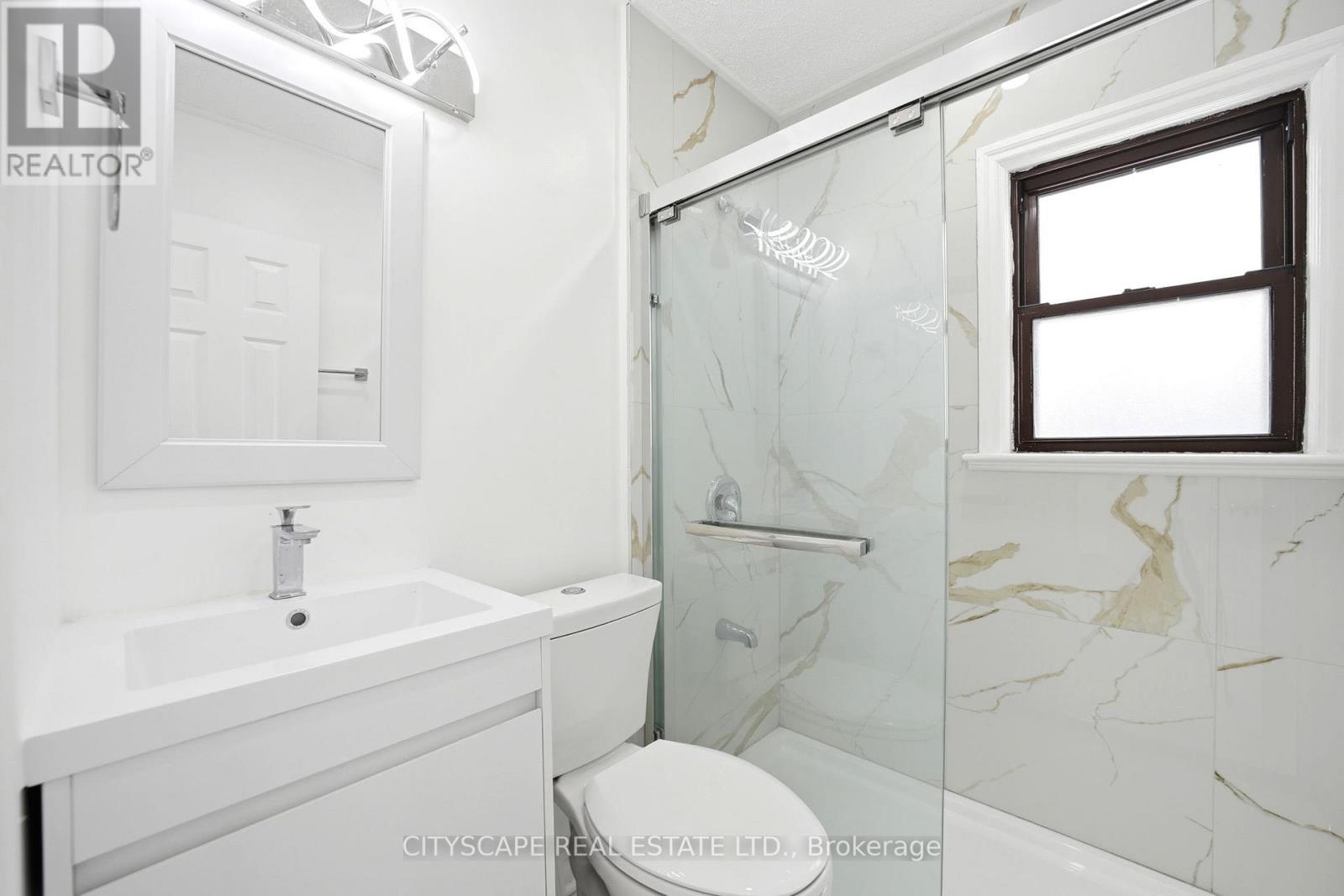 759 Midland Avenue, Toronto, Ontario  M1K 4E5 - Photo 4 - E13117484