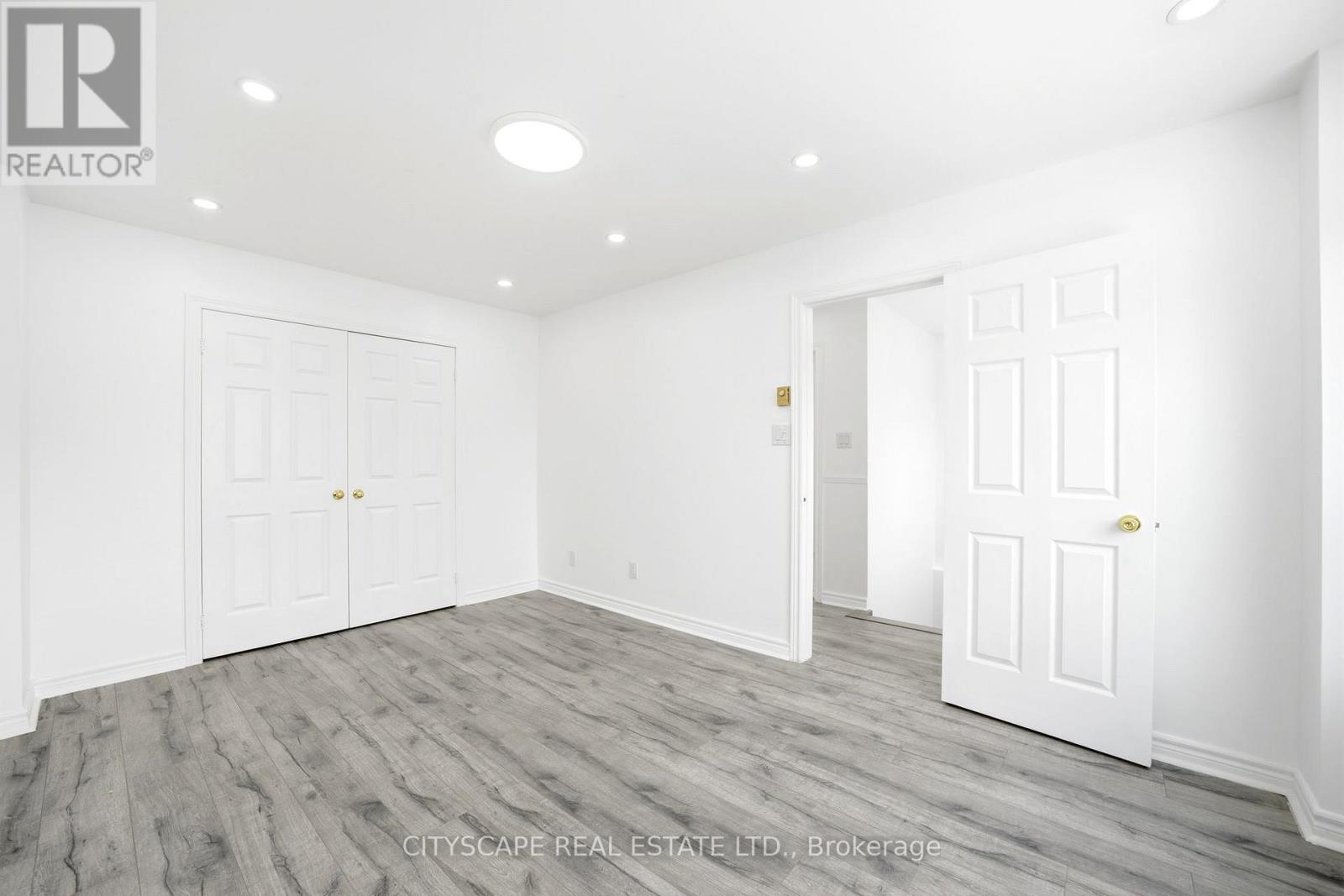 759 Midland Avenue, Toronto, Ontario  M1K 4E5 - Photo 6 - E13117484