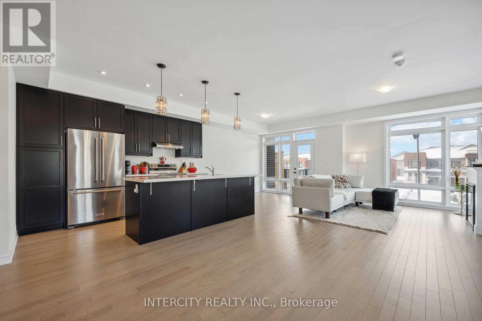 43 Griffith Street, Aurora, Ontario  L4G 4A6 - Photo 6 - N13117194