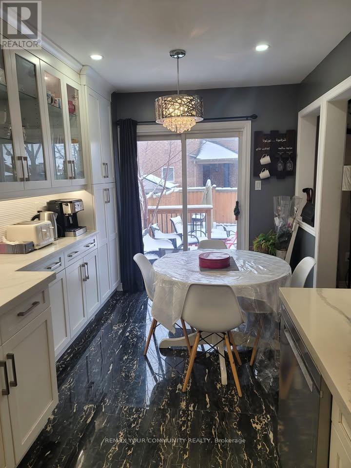 25 Laura Sabrina Drive, Vaughan, Ontario  L4H 1M6 - Photo 8 - N13117496