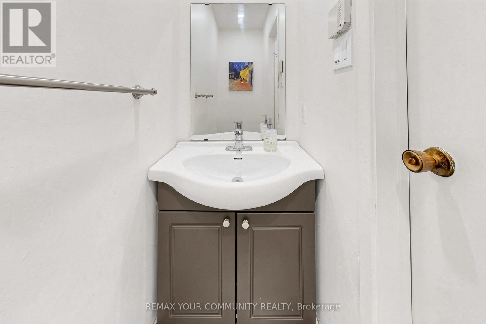 Upper - 63 Patrice Crescent, Vaughan, Ontario  L4J 4Z1 - Photo 18 - N13117504