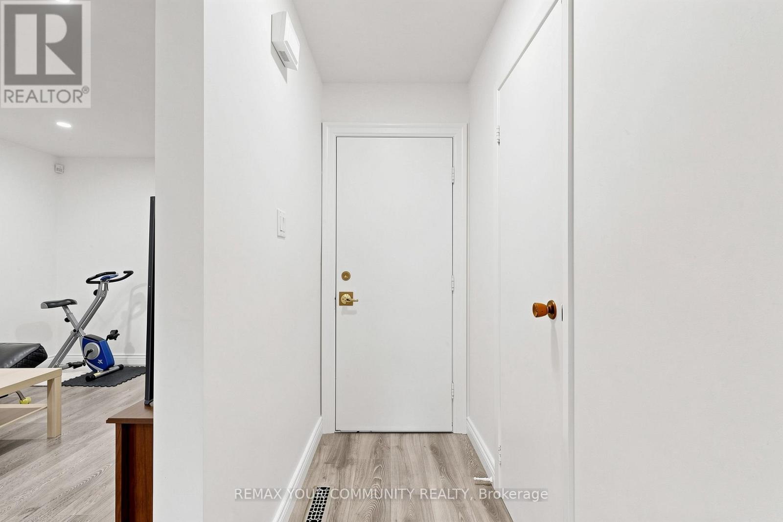 Upper - 63 Patrice Crescent, Vaughan, Ontario  L4J 4Z1 - Photo 19 - N13117504