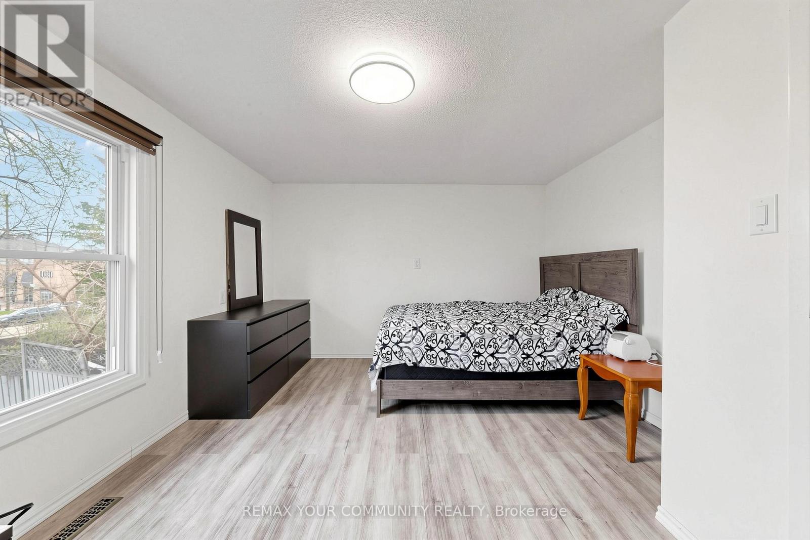Upper - 63 Patrice Crescent, Vaughan, Ontario  L4J 4Z1 - Photo 23 - N13117504