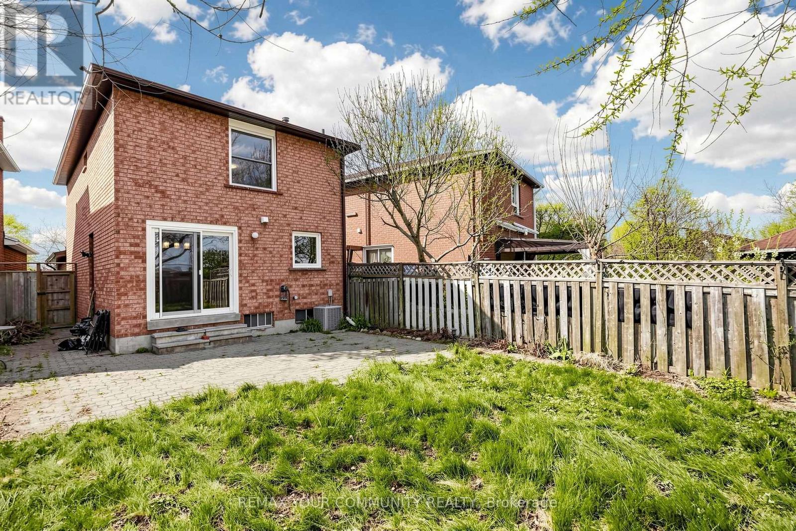 Upper - 63 Patrice Crescent, Vaughan, Ontario  L4J 4Z1 - Photo 34 - N13117504