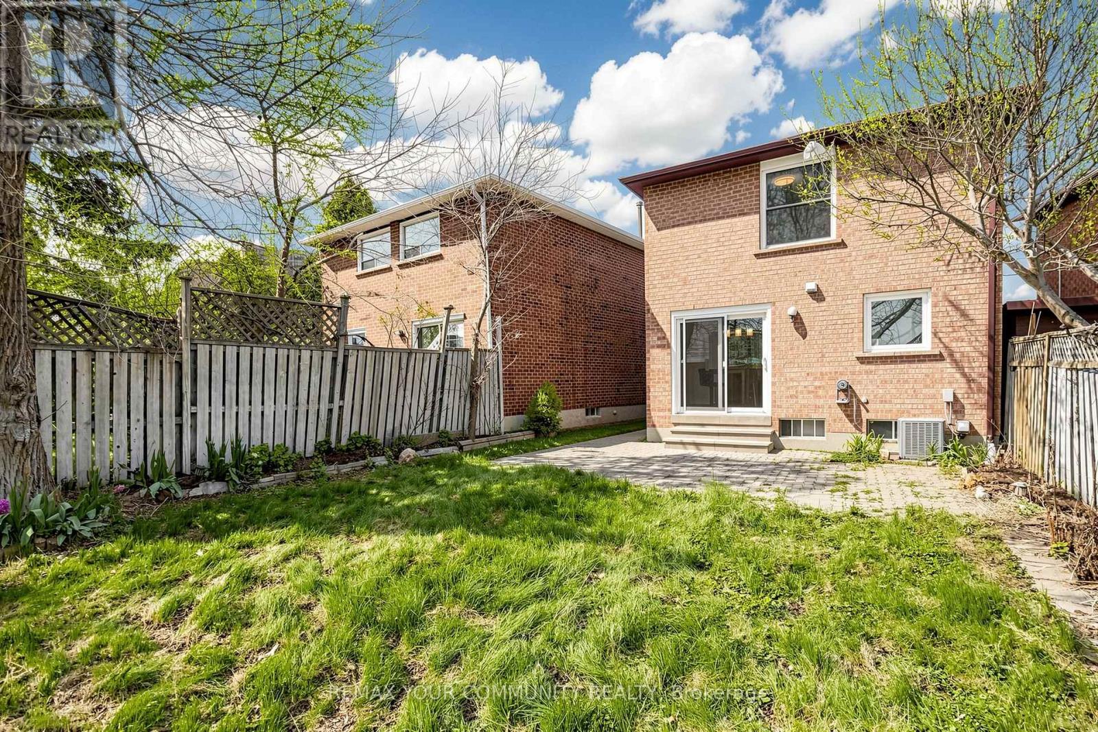 Upper - 63 Patrice Crescent, Vaughan, Ontario  L4J 4Z1 - Photo 36 - N13117504