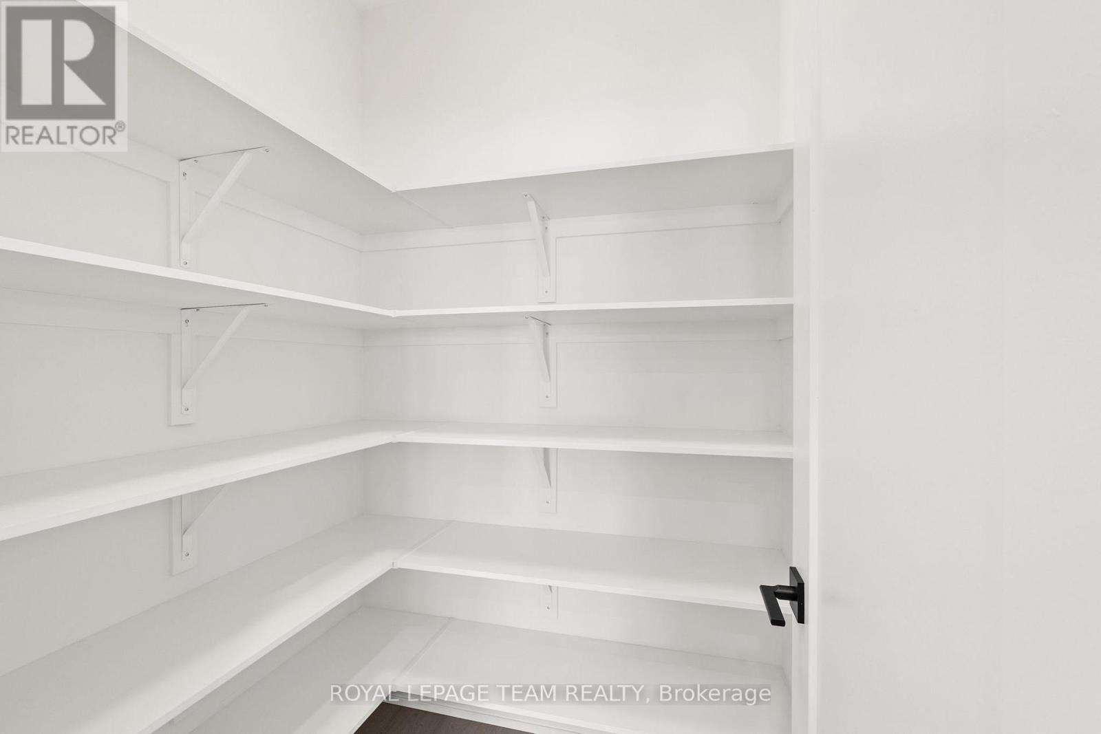 1057 Moore Street, Brockville, Ontario  K6V 0H1 - Photo 26 - X12639488