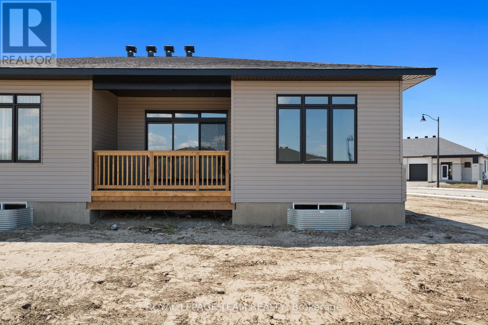 1057 Moore Street, Brockville, Ontario  K6V 0H1 - Photo 35 - X12639488