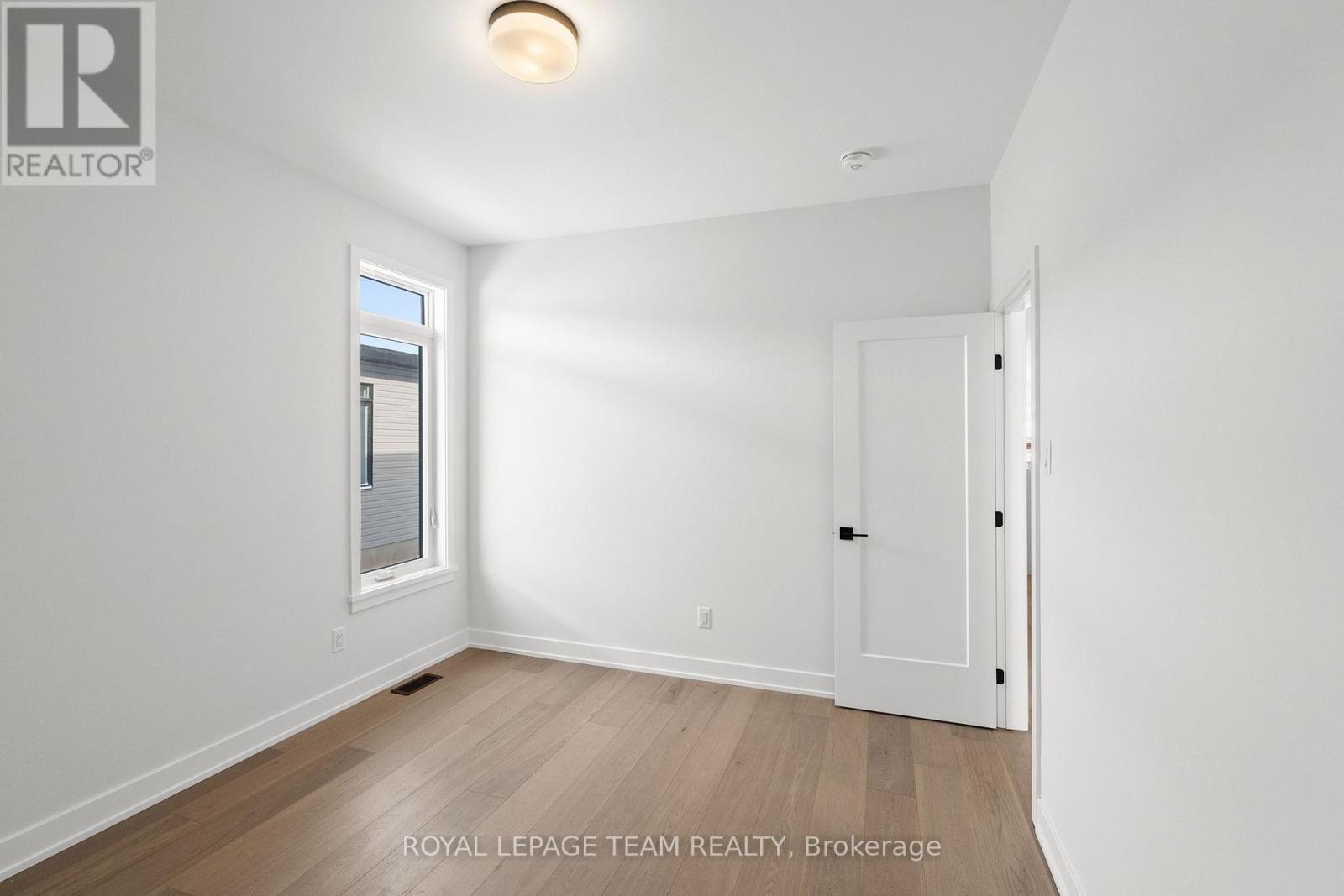 1051 Moore Street, Brockville, Ontario  K6V 0H1 - Photo 30 - X12643610