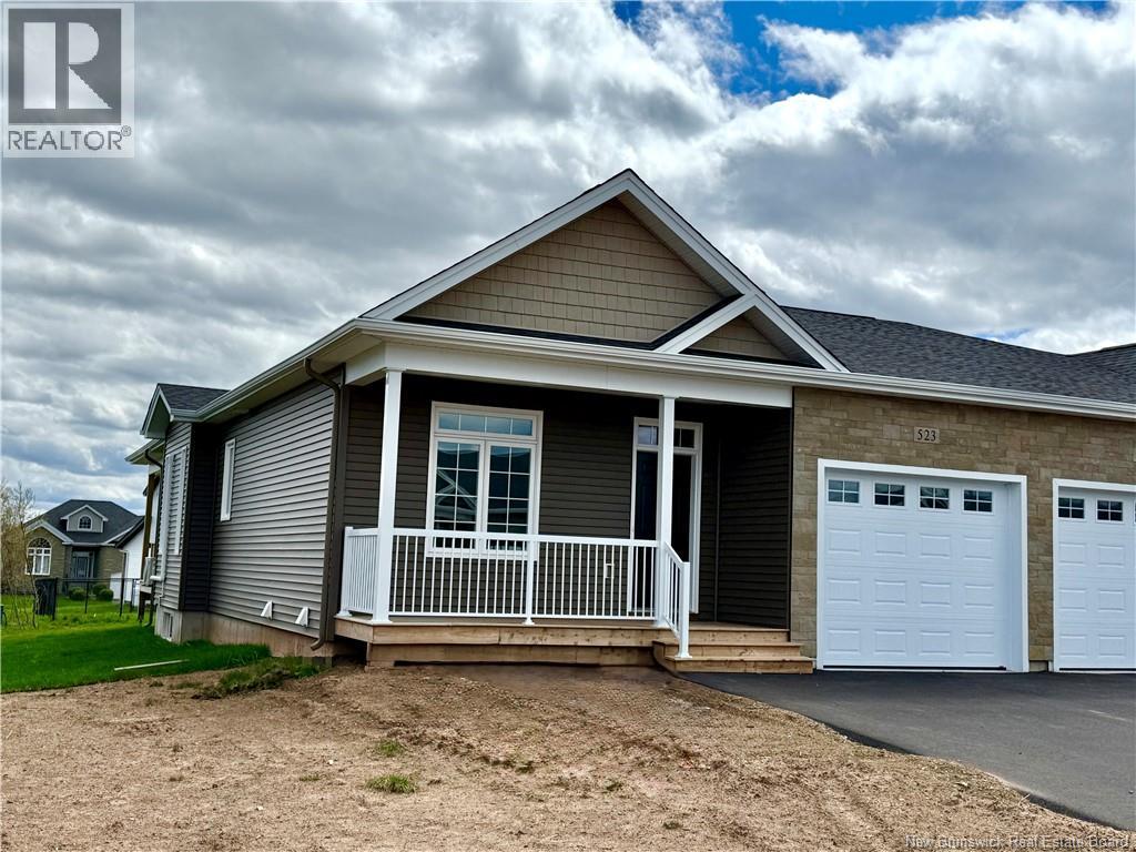 523 Royal Oaks Boulevard, Moncton, New Brunswick  E1H 3S7 - Photo 1 - NB134088