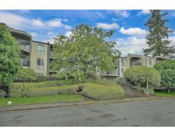 215 9952 149 STREET, Surrey, British Columbia