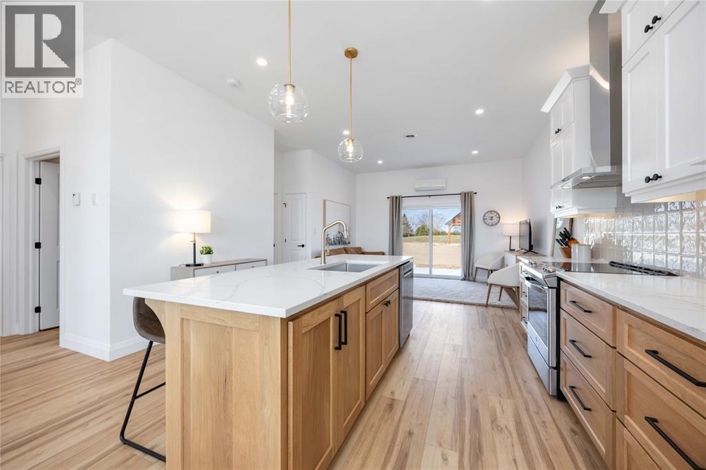 6320 Lakeshore Road Unit# 6, Lambton Shores photo 12