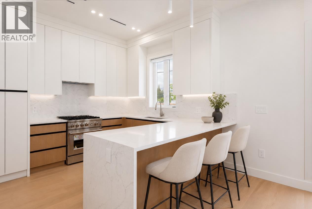 2 3645 Dundas Street, Vancouver, British Columbia  V5K 1S3 - Photo 8 - R3122139