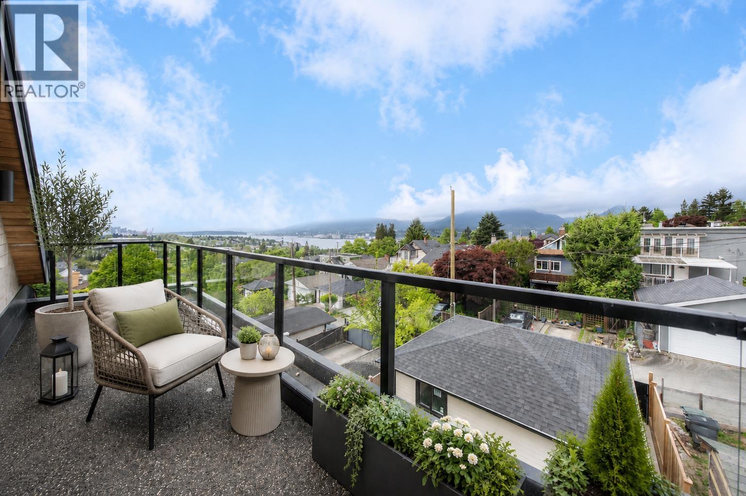 2 3645 Dundas Street, Vancouver, British Columbia  V5K 1S3 - Photo 19 - R3122139