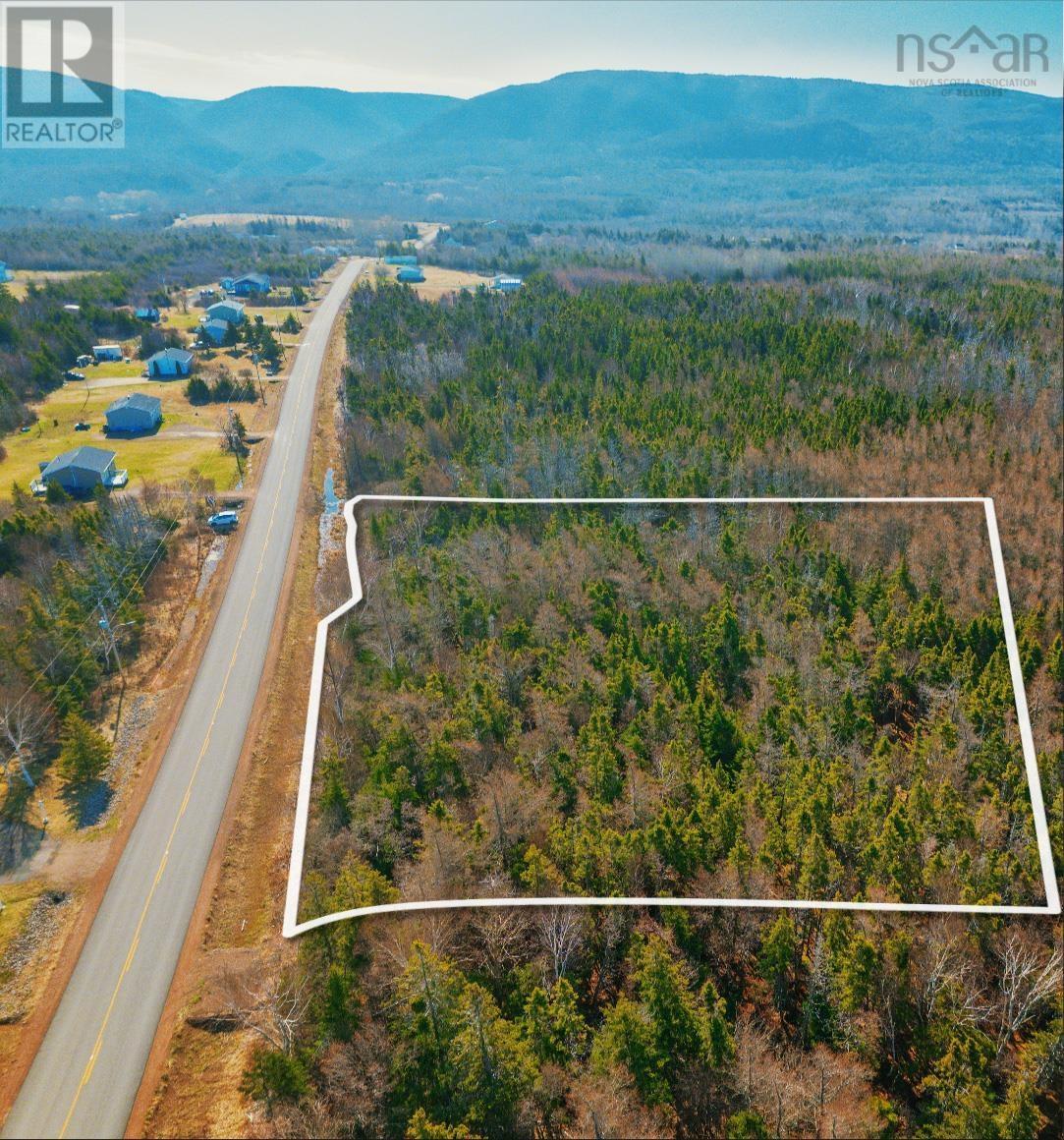 Plateau Road, Chéticamp, Nova Scotia  B0E 1H0 - Photo 2 - 202405435