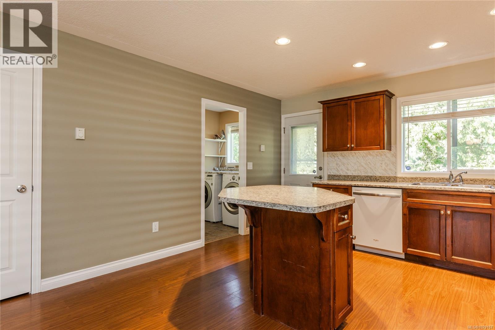 293 Applegreen Ave, Nanaimo, British Columbia  V9R 0A7 - Photo 5 - 1029157