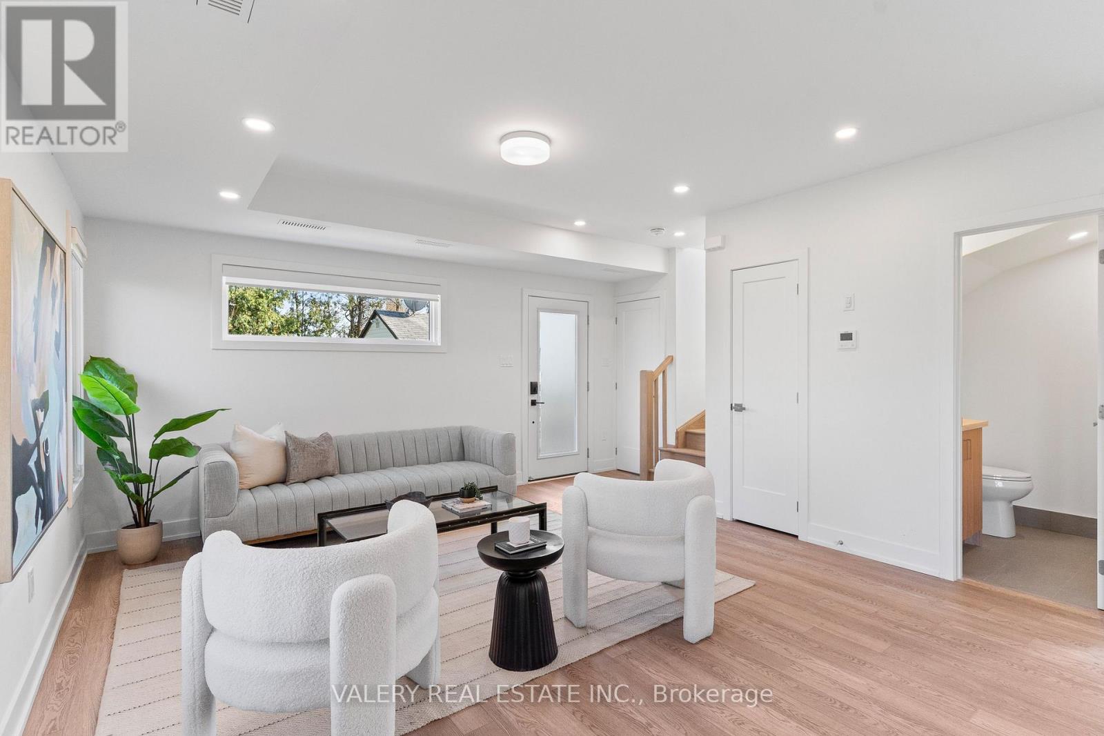 Unit 5 - 15 Acorn Avenue, Toronto, Ontario  M9B 3P7 - Photo 17 - W13117216