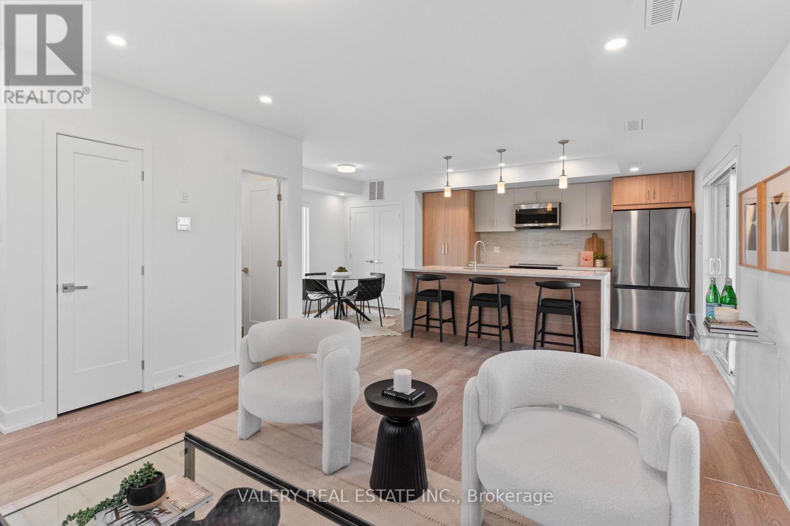 Unit 5 - 15 Acorn Avenue, Toronto, Ontario  M9B 3P7 - Photo 5 - W13117216