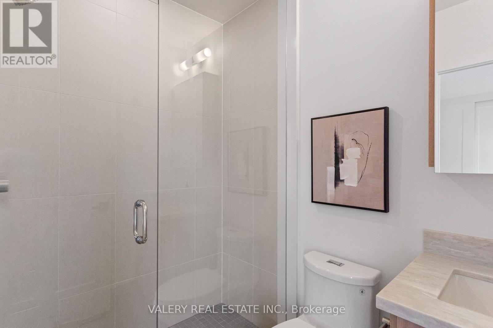Unit 5 - 15 Acorn Avenue, Toronto, Ontario  M9B 3P7 - Photo 8 - W13117216