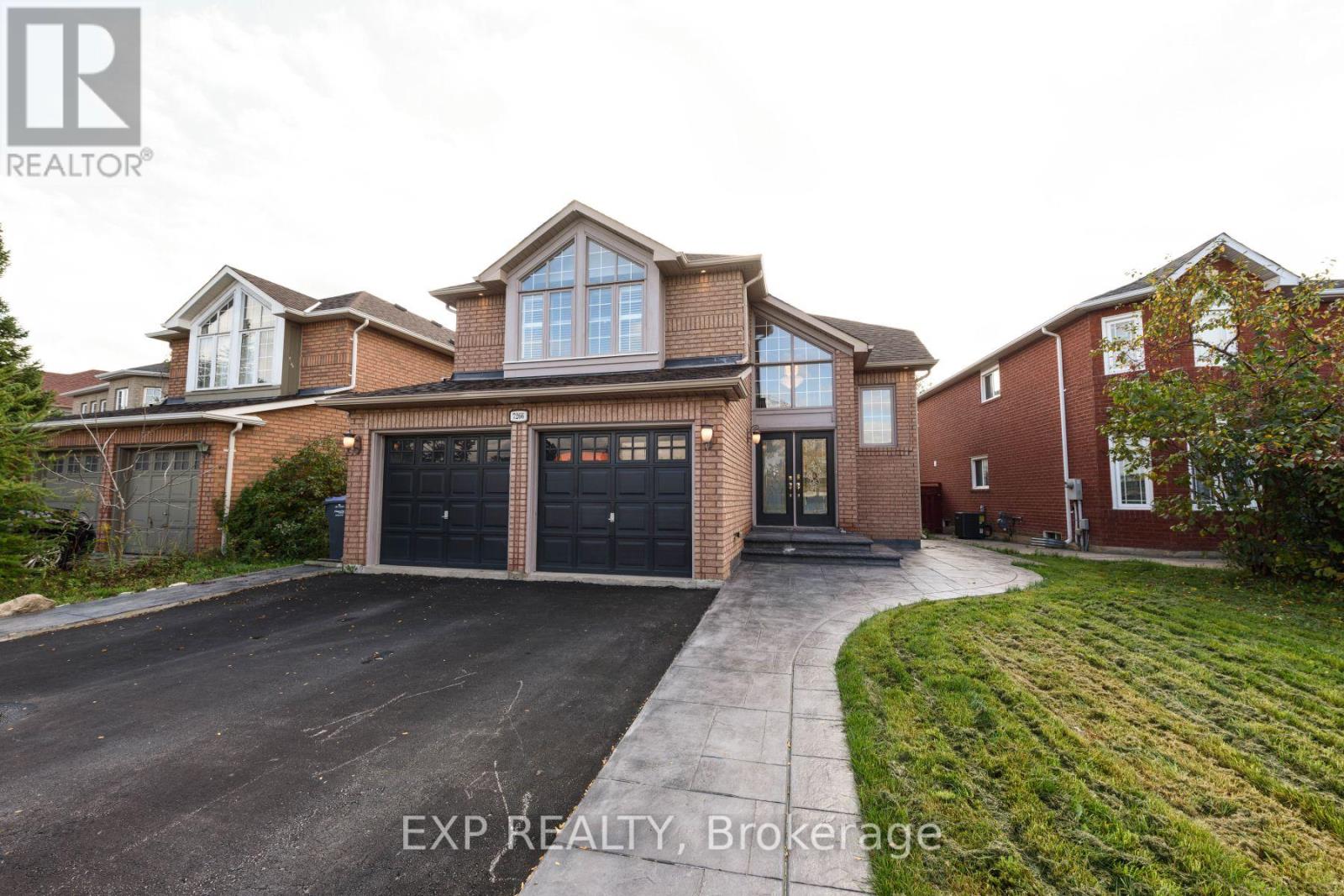 7266 Terragar Boulevard, Mississauga, Ontario  L5N 7L8 - Photo 2 - W13117268