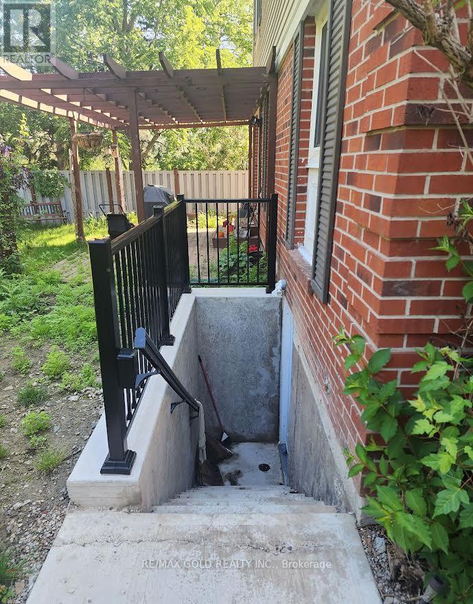 Lower Level - 1778 Folkway Drive, Mississauga, Ontario  L5L 2X8 - Photo 2 - W13117282