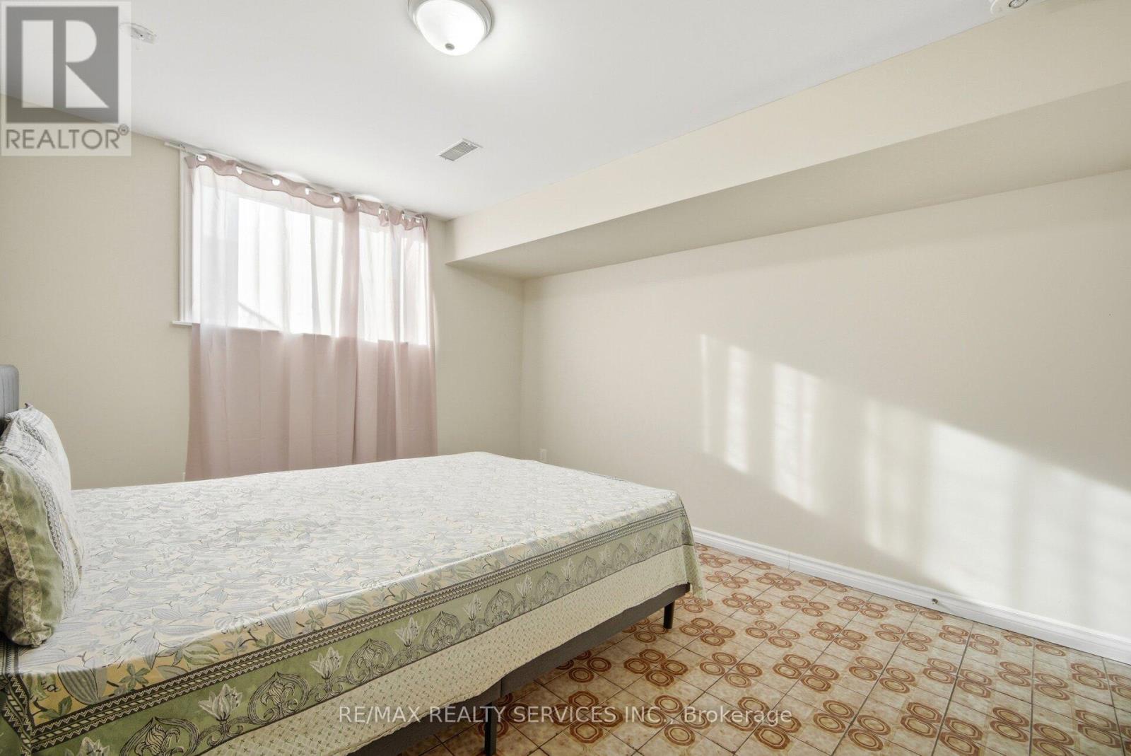 57 Jellicoe Crescent, Brampton, Ontario  L6S 3H7 - Photo 42 - W13117344