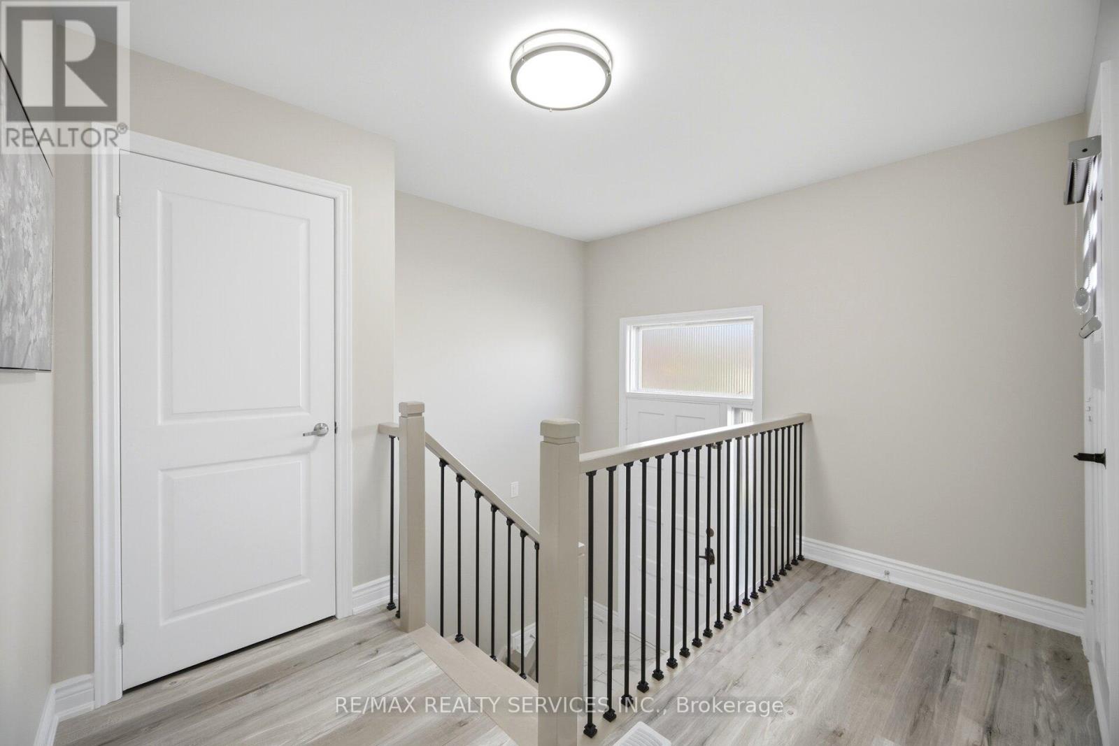 57 Jellicoe Crescent, Brampton, Ontario  L6S 3H7 - Photo 9 - W13117344
