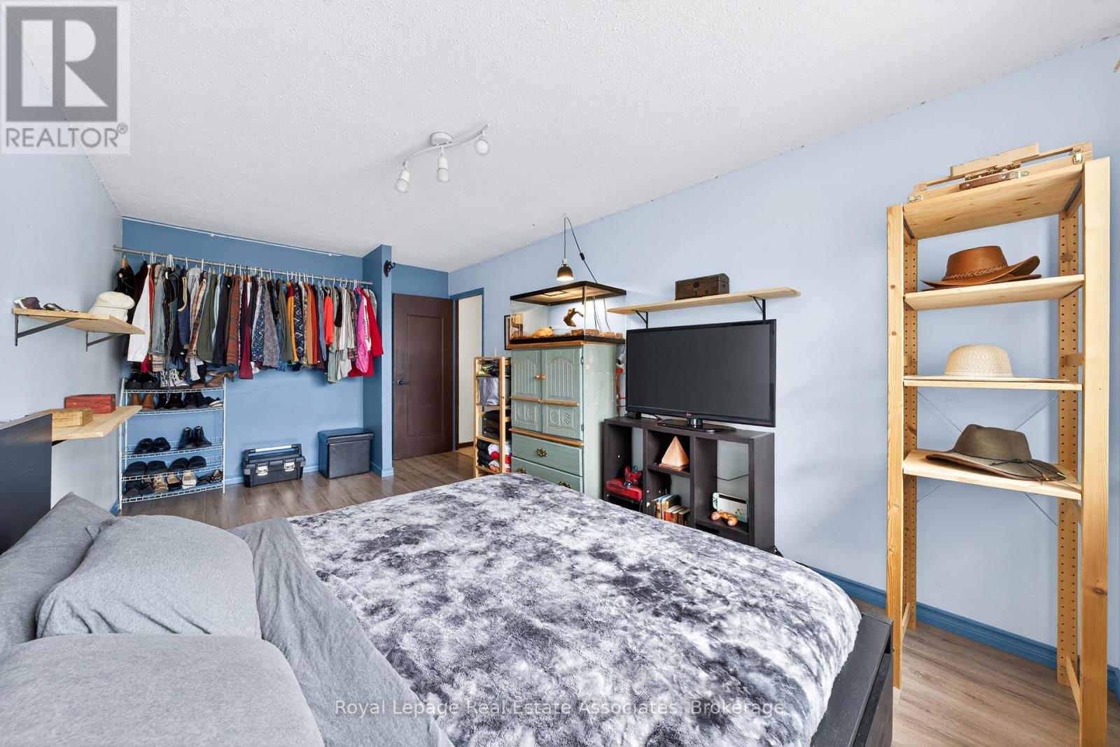270 Kristin Grove, Mississauga, Ontario  L5A 3E8 - Photo 16 - W13117406